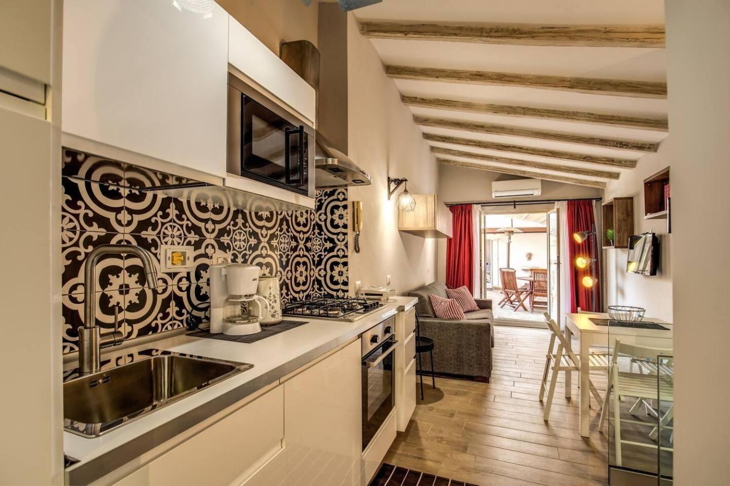 Ferienwohnung Attic With Terrace By Trevi Fountain Rom Exterior foto