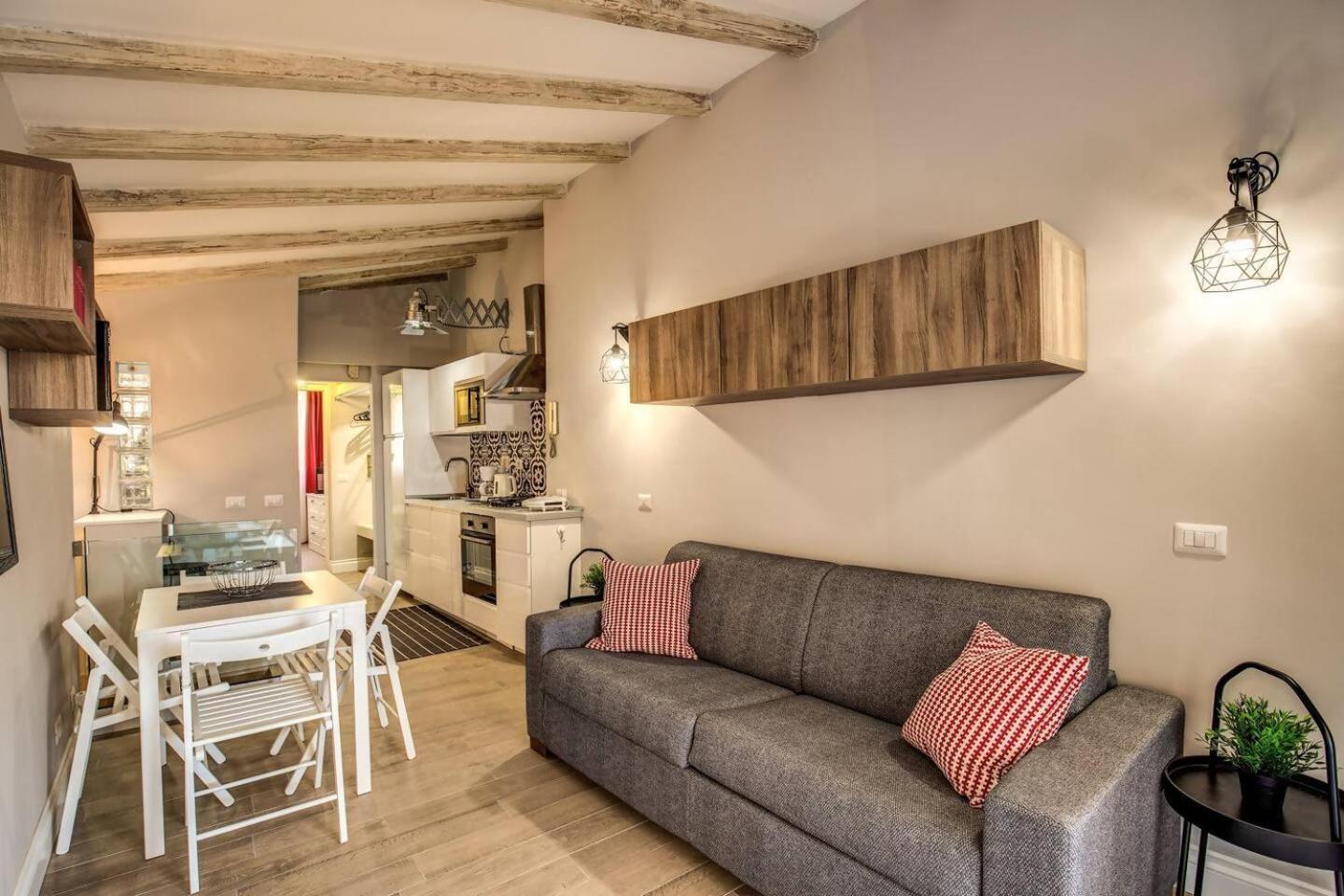 Ferienwohnung Attic With Terrace By Trevi Fountain Rom Exterior foto