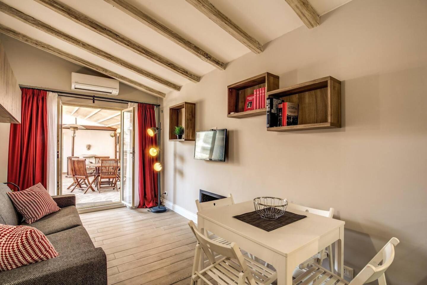 Ferienwohnung Attic With Terrace By Trevi Fountain Rom Exterior foto